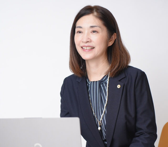 代表 社会保険労務士　小川佐奈江